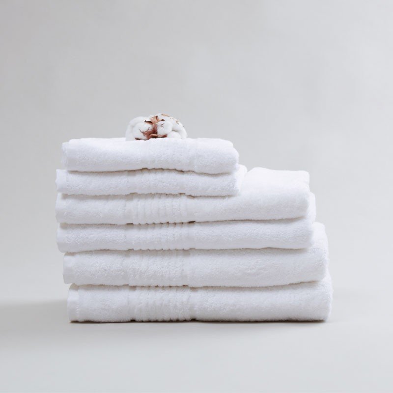 https://www.kalani-home.com/wp-content/uploads/stripe-cam-border-towel-snow-white-6.jpg